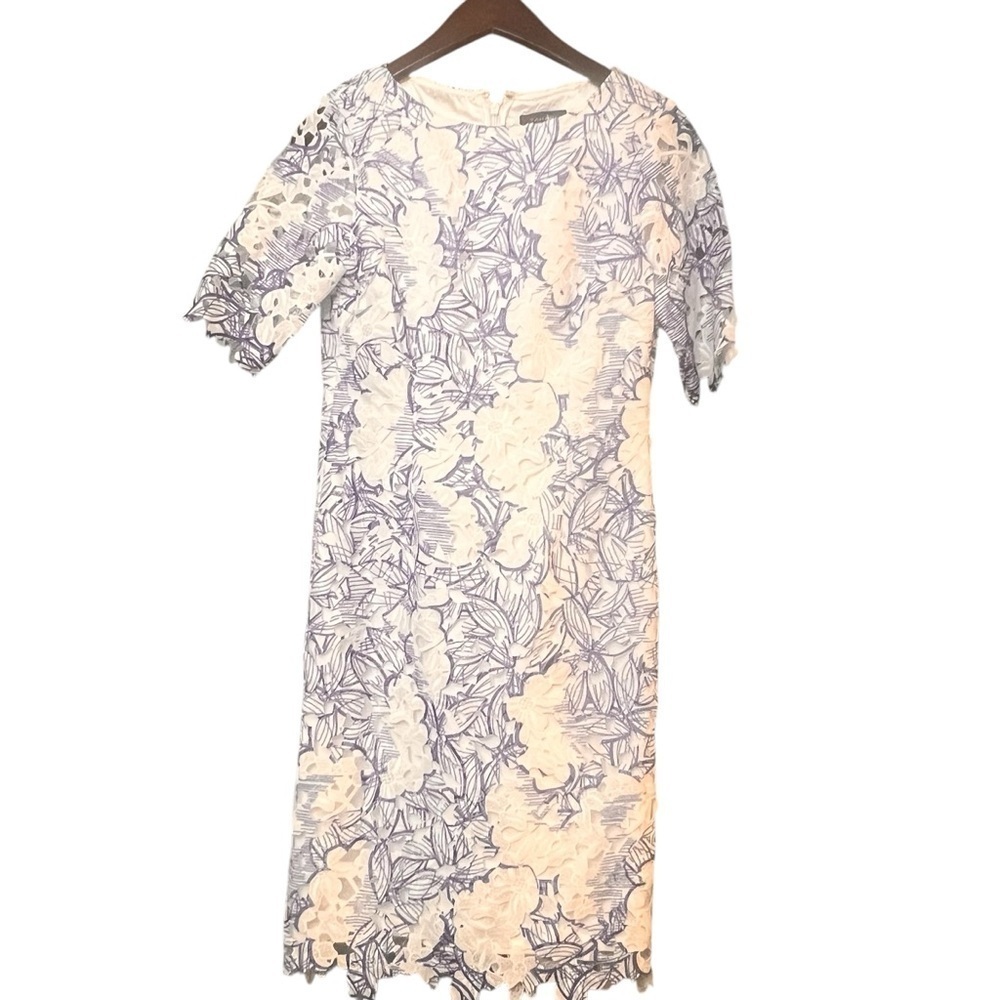 Tahari Chemical Lace Dress/ Size : 2 / New with Tag